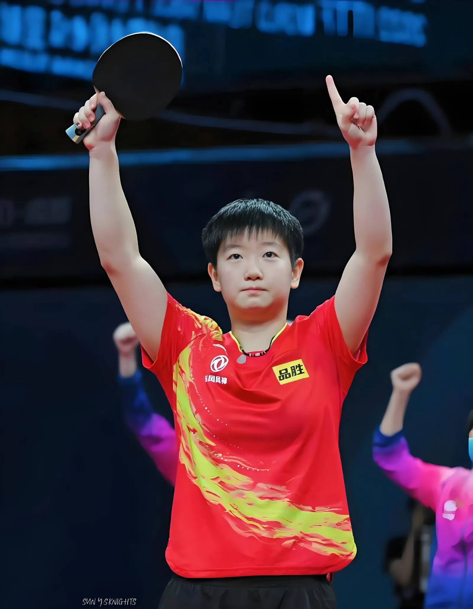 孙颖莎压哨绝杀电竞国家队，全场沸腾！经典一战再现传奇